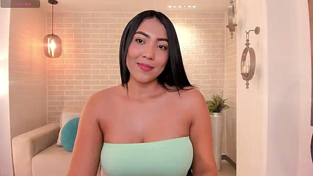 Snapshot of NatalieLewis chatting on May 17, 11:50 am NatalieLewis online show from May 17, 11:50 am