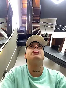 jeff2995  online show from January 13, 9:09 pm