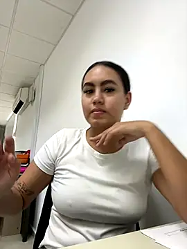 Snapshot of Sofi_kim_ chatting on October 28, 5:48 pm Sofi kim online show from October 28, 5:48 pm