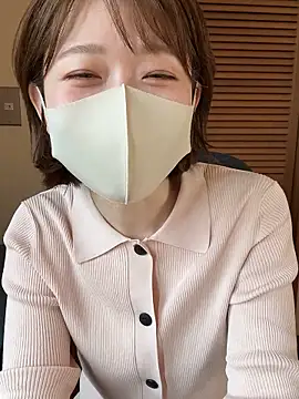 Snapshot of momo_yuipu chatting on October 6, 12:52 am momo yuipu online show from October 6, 12:52 am