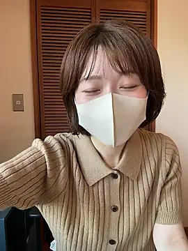 momo yuipu online show from October 8, 12:52 am