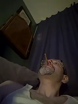 Snapshot of Curious9884 chatting on January 18, 12:20 pm Curious9884 online show from January 18, 12:20 pm