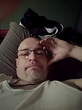 Snapshot of Curious9884 chatting on March 12, 5:13 am Curious9884 online show from March 12, 5:13 am