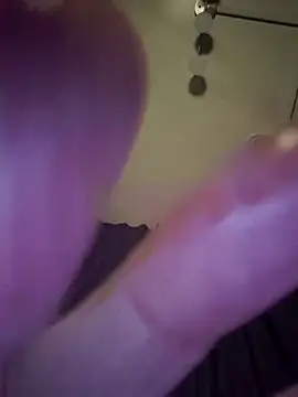 Snapshot of Curious9884 chatting on March 15, 4:24 pm Curious9884 online show from March 15, 4:24 pm