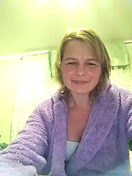 Snapshot of Masha412111 chatting on October 4, 8:29 pm Masha412111 online show from October 4, 8:29 pm