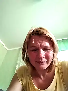 Snapshot of Masha412111 chatting on October 11, 10:47 am Masha412111 online show from October 11, 10:47 am