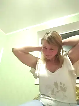 Snapshot of Masha412111 chatting on February 15, 8:49 pm Masha412111 online show from February 15, 8:49 pm