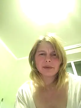 Snapshot of Masha412111 chatting on February 20, 9:48 pm Masha412111 online show from February 20, 9:48 pm