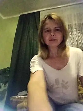 Snapshot of Masha412111 chatting on February 23, 7:44 pm Masha412111 online show from February 23, 7:44 pm