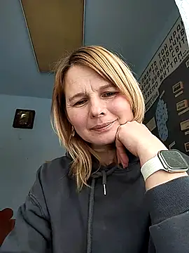 Snapshot of Masha412111 chatting on February 26, 10:36 am Masha412111 online show from February 26, 10:36 am