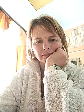 Snapshot of Masha412111 chatting on March 6, 10:01 am Masha412111 online show from March 6, 10:01 am