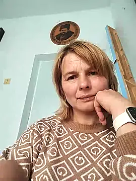Snapshot of Masha412111 chatting on May 8, 7:46 am Masha412111 online show from May 8, 7:46 am