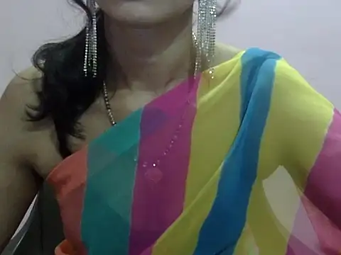 Laila Cute online show from July 1, 2:40 pm