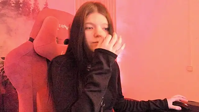 Snapshot of StasyaCollins chatting on December 15, 12:31 pm StasyaCollins online show from December 15, 12:31 pm