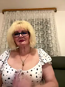 BoloshkaBlonda online show from November 16, 6:57 pm