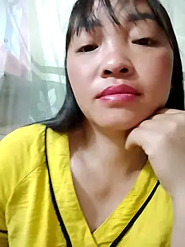 Snapshot of Minkine022 chatting on April 24, 8:11 pm Minkine022 online show from April 24, 8:11 pm