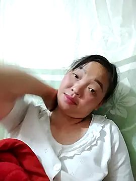 Snapshot of Minkine022 chatting on May 6, 6:13 pm Minkine022 online show from May 6, 6:13 pm