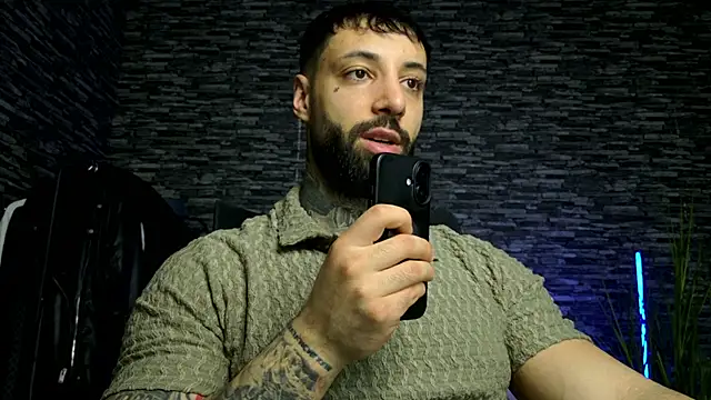 MasculineGuy99 online show from March 28, 8:19 pm