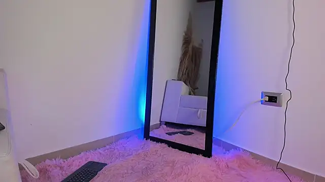 Snapshot of Thiago_Connor21 chatting on November 19, 4:07 pm Thiago Connor21 online show from November 19, 4:07 pm