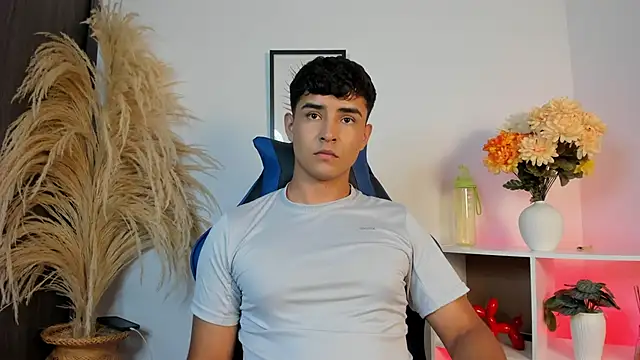 Thiago Connor21 online show from May 11, 11:46 pm