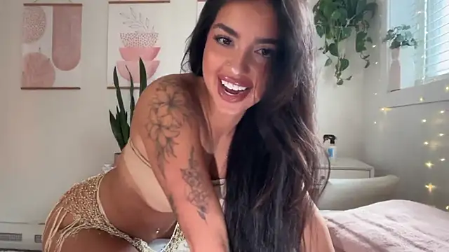 ariajacksonx online show from April 28, 10:15 pm