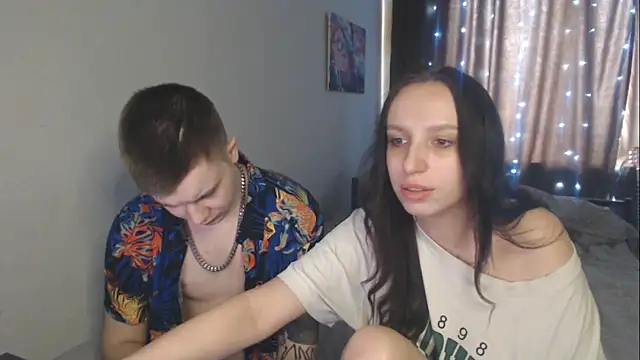 Snapshot of Mark_and_Wendy chatting on March 22, 8:07 am Mark and Wendy online show from March 22, 8:07 am