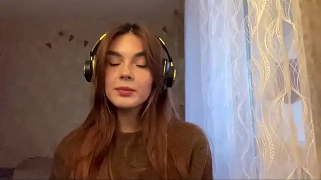 Snapshot of TeresitaLish chatting on October 7, 3:31 pm TeresitaLish online show from October 7, 3:31 pm