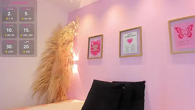 TracyDavis  online show from October 19, 1:12 pm