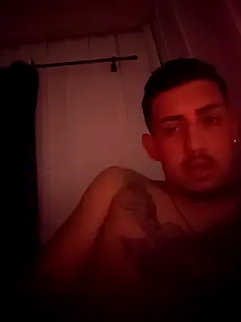 Snapshot of Safadonovin22 chatting on October 27, 8:29 am Safadonovin22 online show from October 27, 8:29 am