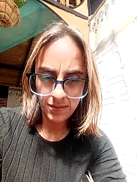 Snapshot of Jade_1-9 chatting on October 6, 7:11 pm Jade 1-9 online show from October 6, 7:11 pm