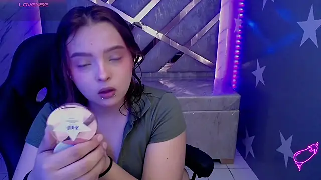 mia foster t online show from May 11, 1:17 pm