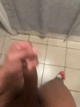 Snapshot of familia0210 chatting on October 29, 9:49 pm familia0210 online show from October 29, 9:49 pm