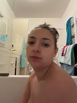 looloopaul online show from March 18, 6:55 pm