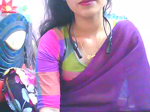 night queeen7 online show from October 28, 7:05 pm