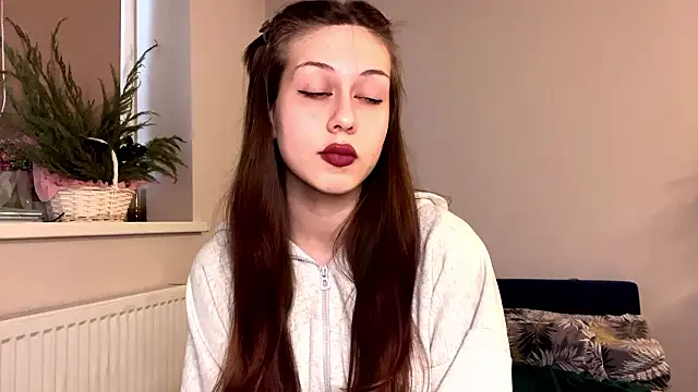 Nayra flash online show from March 9, 1:37 pm