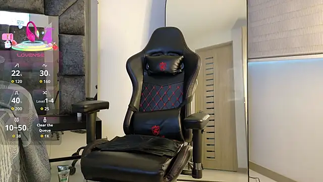 johnjaguar1  online show from October 5, 1:09 pm