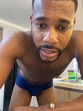 Snapshot of johnjaguar1_ chatting on April 24, 6:21 pm johnjaguar1 online show from April 24, 6:21 pm