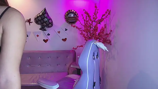 Snapshot of Summer_miller chatting on February 25, 11:31 am Summer miller online show from February 25, 11:31 am