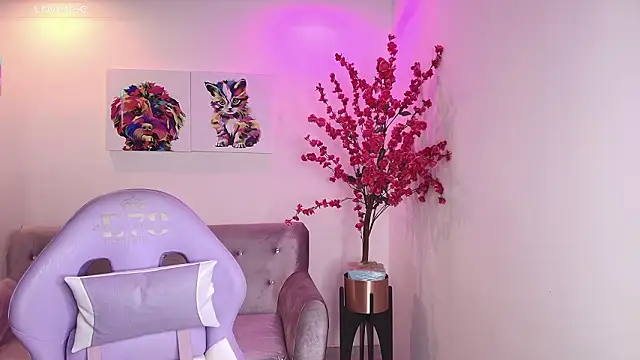 Snapshot of Summer_miller chatting on March 4, 11:16 am Summer miller online show from March 4, 11:16 am