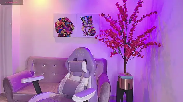 Snapshot of Summer_miller chatting on March 16, 11:47 am Summer miller online show from March 16, 11:47 am