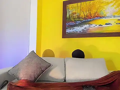 Zulyhenao online show from January 8, 10:50 am