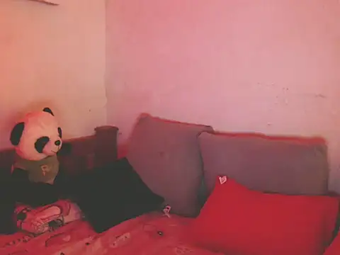 Snapshot of Charlotte_Rot2 chatting on October 4, 1:03 am Charlotte Rot2 online show from October 4, 1:03 am