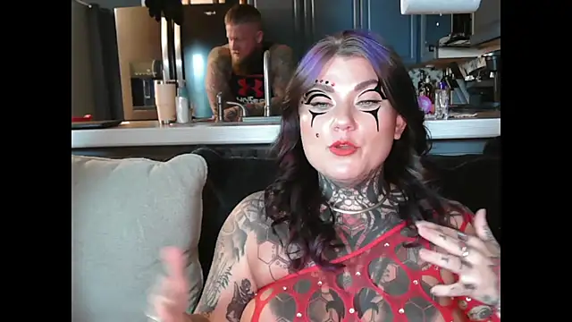 Snapshot of ventressink chatting on October 31, 12:44 am ventressink online show from October 31, 12:44 am