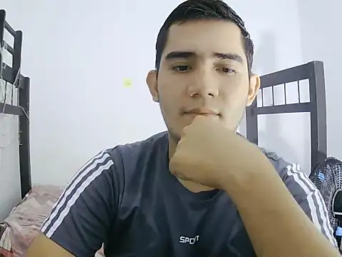 camilowhite 1 online show from October 6, 3:53 pm