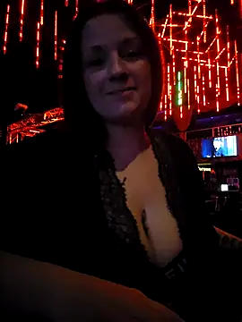 Snapshot of lexy-ray chatting on October 25, 6:02 pm lexy-ray online show from October 25, 6:02 pm