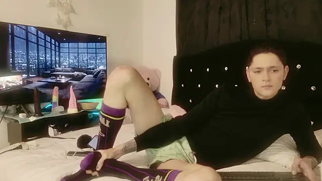 Tyler cat online show from October 20, 10:59 am