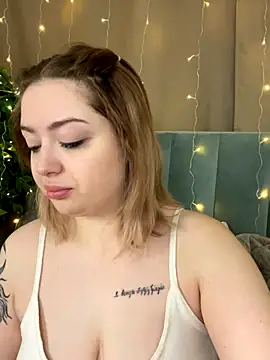 KellyMoors online show from October 20, 1:17 am