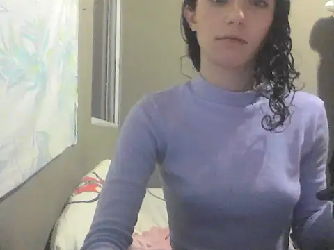 Snapshot of alicemoon24 chatting on October 2, 10:28 pm alicemoon24 online show from October 2, 10:28 pm