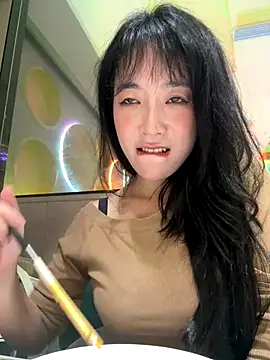 Snapshot of yourkeer chatting on October 9, 10:02 am yourkeer online show from October 9, 10:02 am