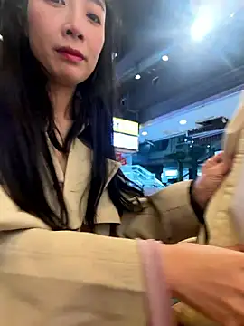 Snapshot of yourkeer chatting on October 29, 7:21 am yourkeer online show from October 29, 7:21 am